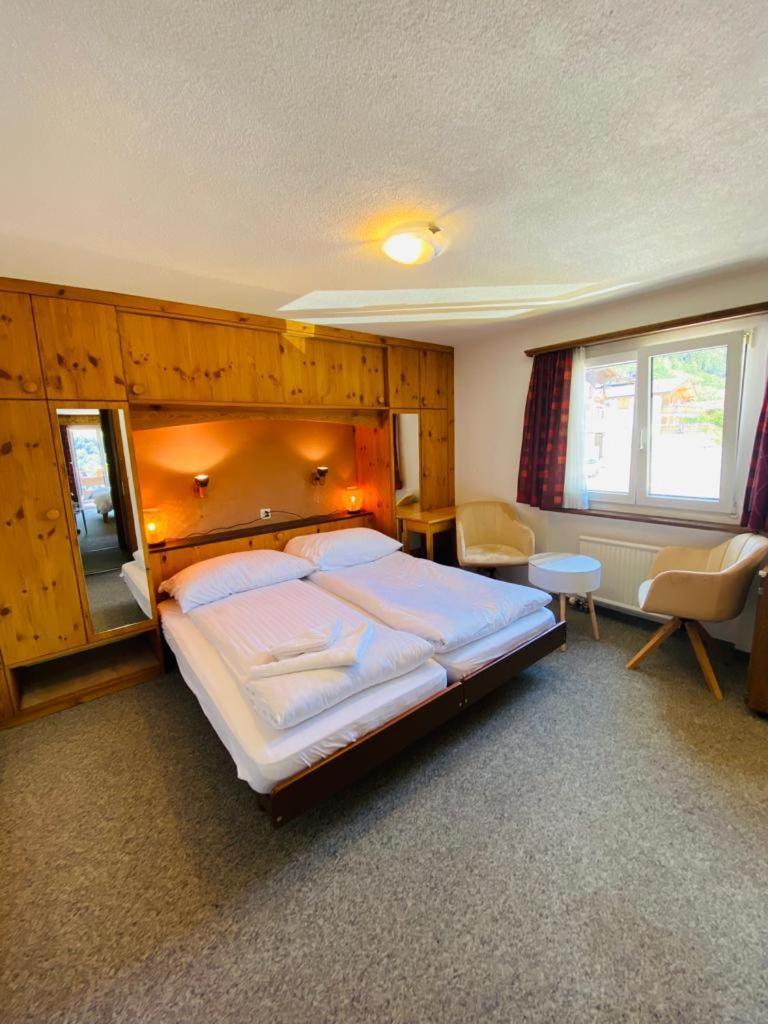 Hotel Old Jnn Клостерс Экстерьер фото