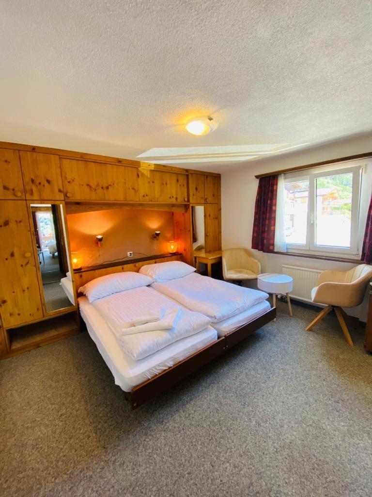 Hotel Old Jnn Клостерс Экстерьер фото