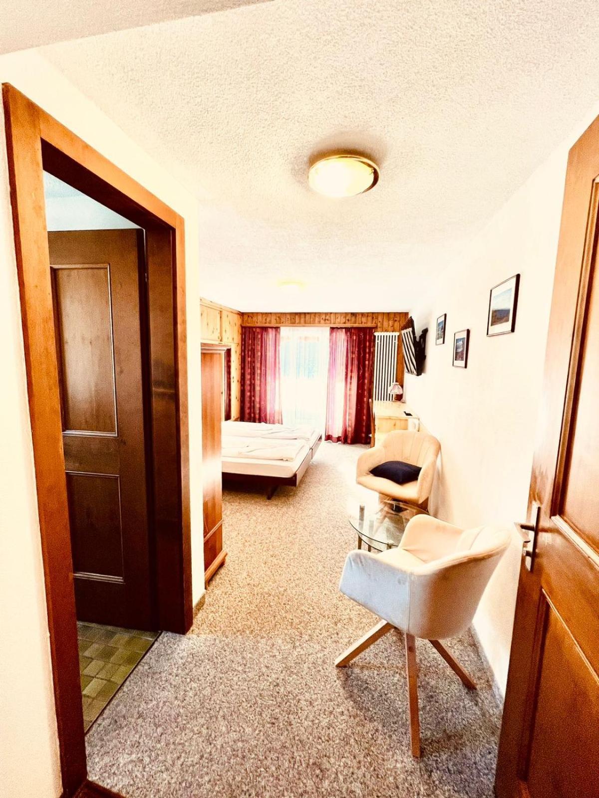 Hotel Old Jnn Клостерс Экстерьер фото