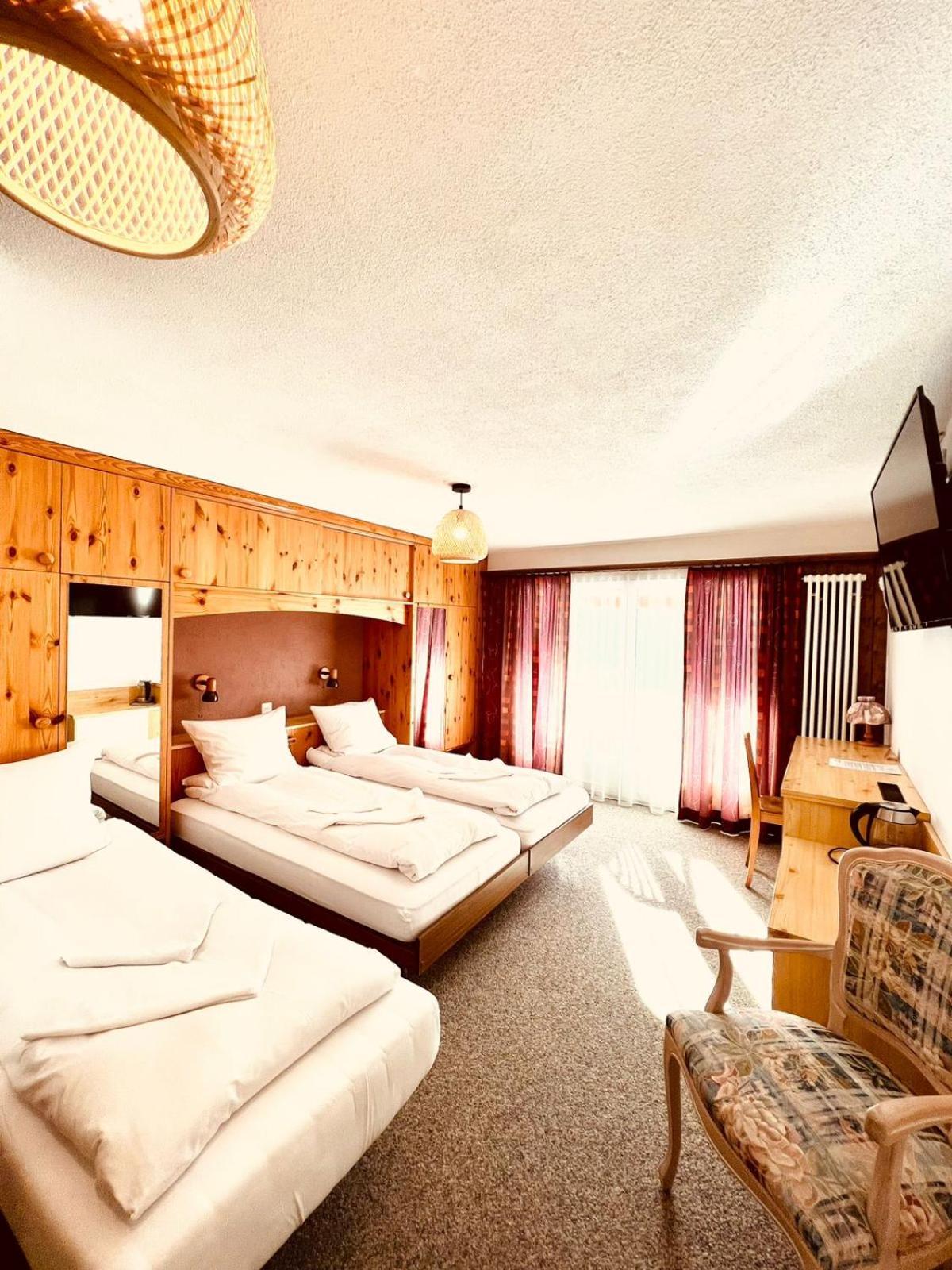 Hotel Old Jnn Клостерс Экстерьер фото